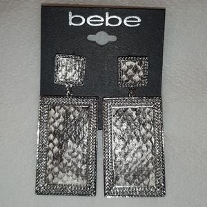 Bebe Silverstone gray leopard hoop earrings new